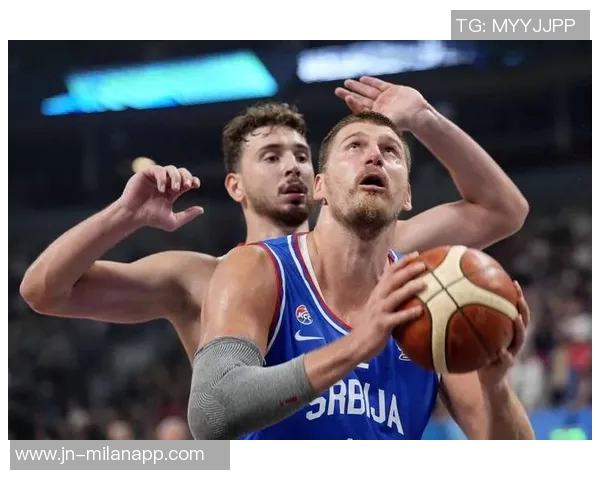 约基奇带伤拼搏全场仅失一罚球贡献26分9篮板10助攻表现惊艳