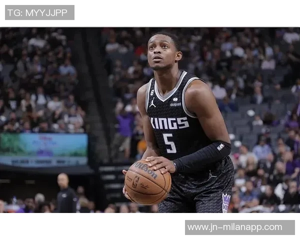 夏普表现全面贡献24分9板5助攻失误虽多依然助球队取胜 夏普表现全面贡献24分9板5助攻失误虽多依然助球队取胜